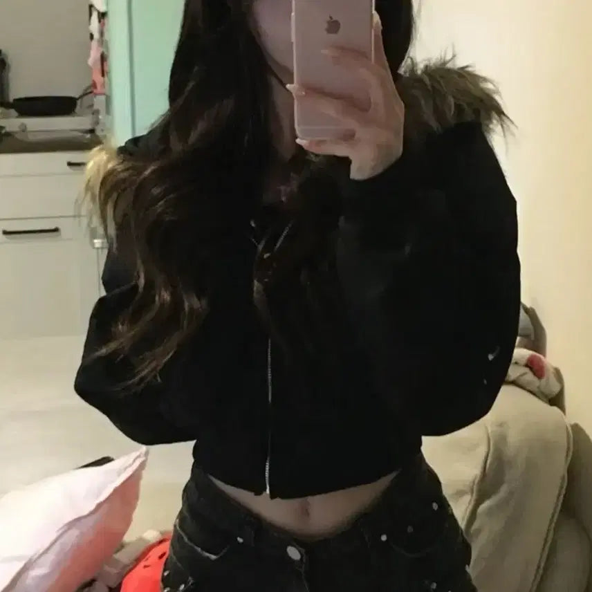 [BUNJANG] Cropped Fur Hooded Zip-Up Jacket / 크롭 퍼 후드집업 판매