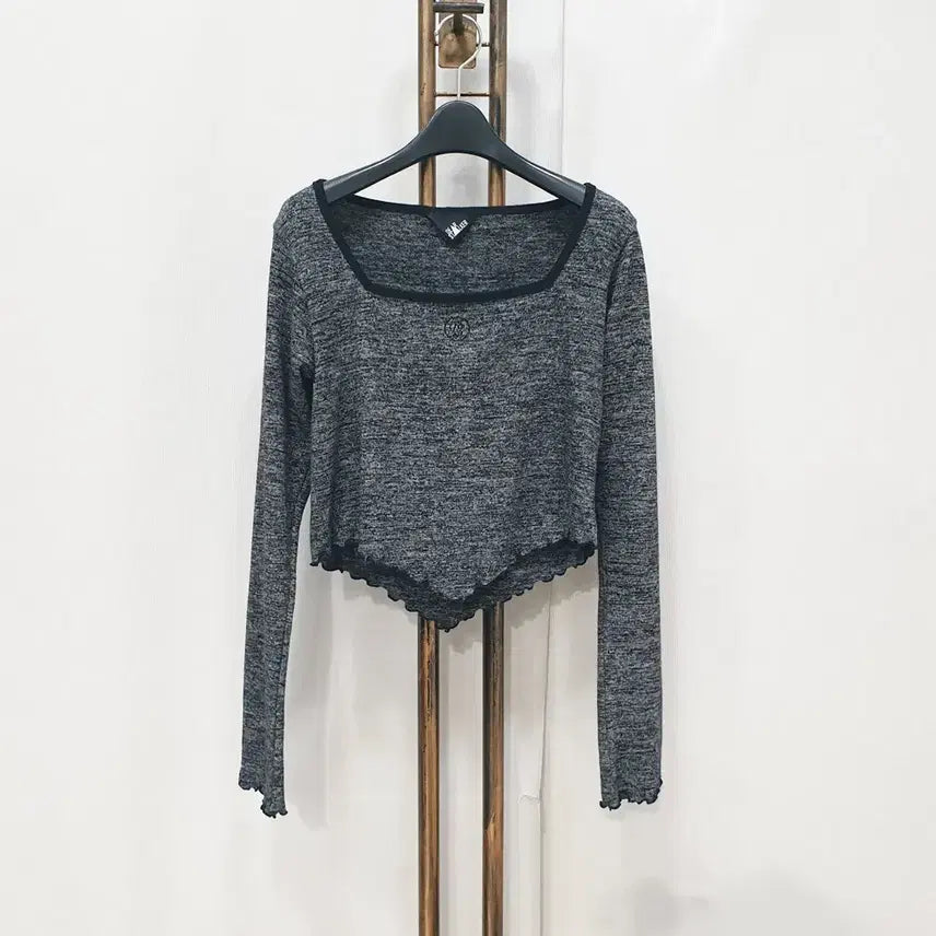 [BUNJANG] Deersucker Cropped T-Shirt (Free Size) / (JJ30093)디어스토커 크롭 티셔츠 F