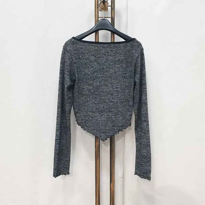 [BUNJANG] Deersucker Cropped T-Shirt (Free Size) / (JJ30093)디어스토커 크롭 티셔츠 F