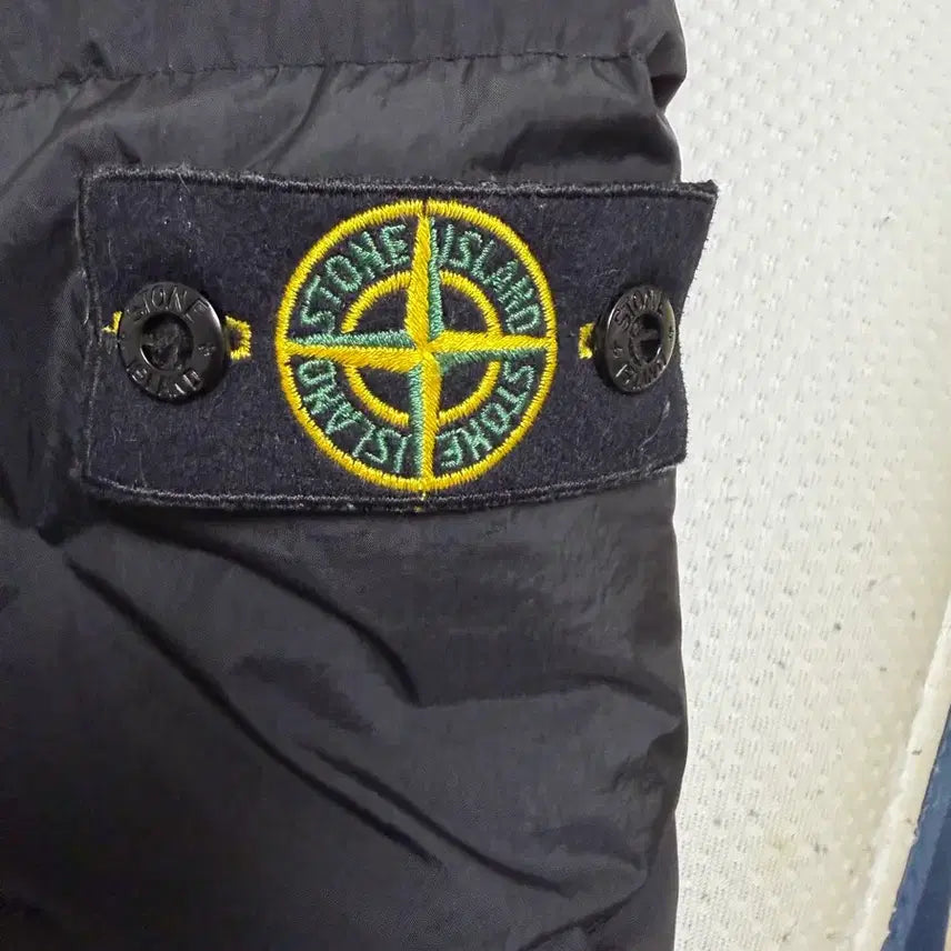 [BUNJANG] Stone Island Kids Padded Jacket Size 12A / 스톤아일랜드 키즈패딩 12a