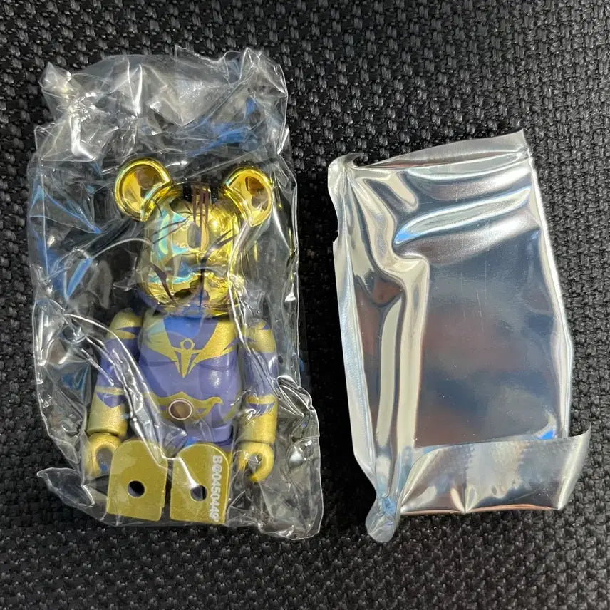 [BUNJANG] Bearbrick Series 45 Hero Yeok / 베어브릭 45탄 히어로 역