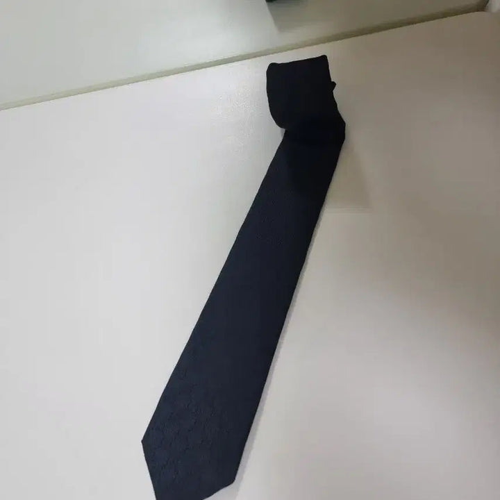 [BUNJANG] Gucci Jacquard GG Pattern Slim Silk Necktie Black / 구찌 자카드 GG패턴 블랙 슬림 실크 넥타이
