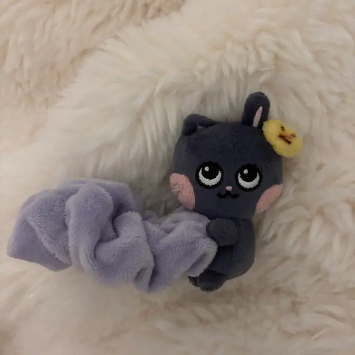 [BUNJANG] TonyNyeok Scrunchie / 토냥덕 스크런치