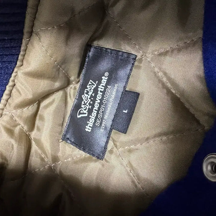 [BUNJANG] Thisisneverthat Pokemon Varsity Blue Jacket L / (L)디스이즈네버댓 포켓몬 바시티 블루 자켓 팝니다