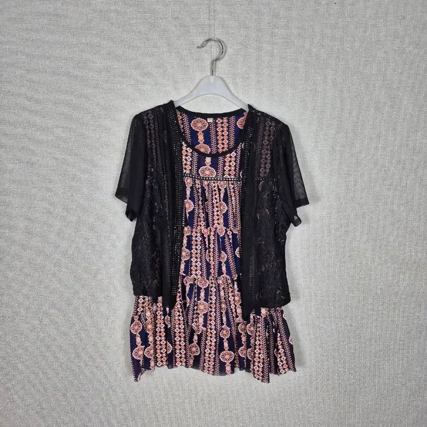 [BUNJANG] Lace Cardigan and Patterned Cami Set / 