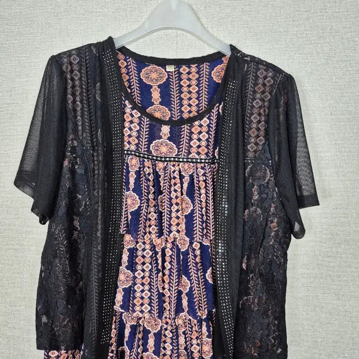 [BUNJANG] Lace Cardigan and Patterned Cami Set / 