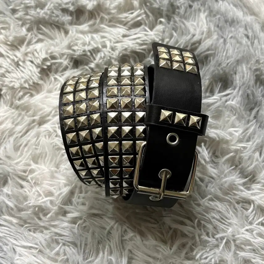 [BUNJANG] Vintage Studded Belt Y2K / 빈티지 스터드 벨트 y2k