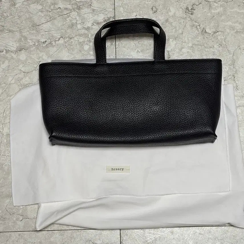 [BUNJANG] Necessary Wide Bag Mini / 네세서리 Wide Bag mini