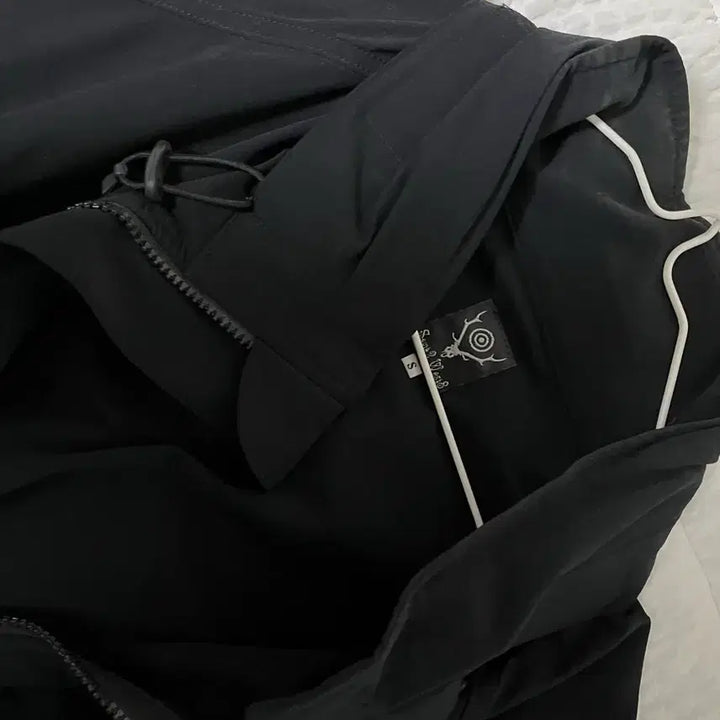 [BUNJANG] South2 West8 Windbreaker Jacket Black Size S / south2west8 남이서팔 바람막이 s(103-105)