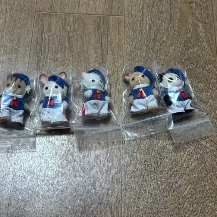 [BUNJANG] Sylvanian Families 35th Anniversary Baby Band Figures / 실바니안 패밀리 35주년 아기 음악대 밴드 피규어