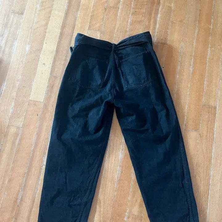 [BUNJANG] COMO RI 22AW Belted Denim Pants Size 1 Black / 코모리 22aw 벨티드 데님 팬츠 1사이즈 블랙