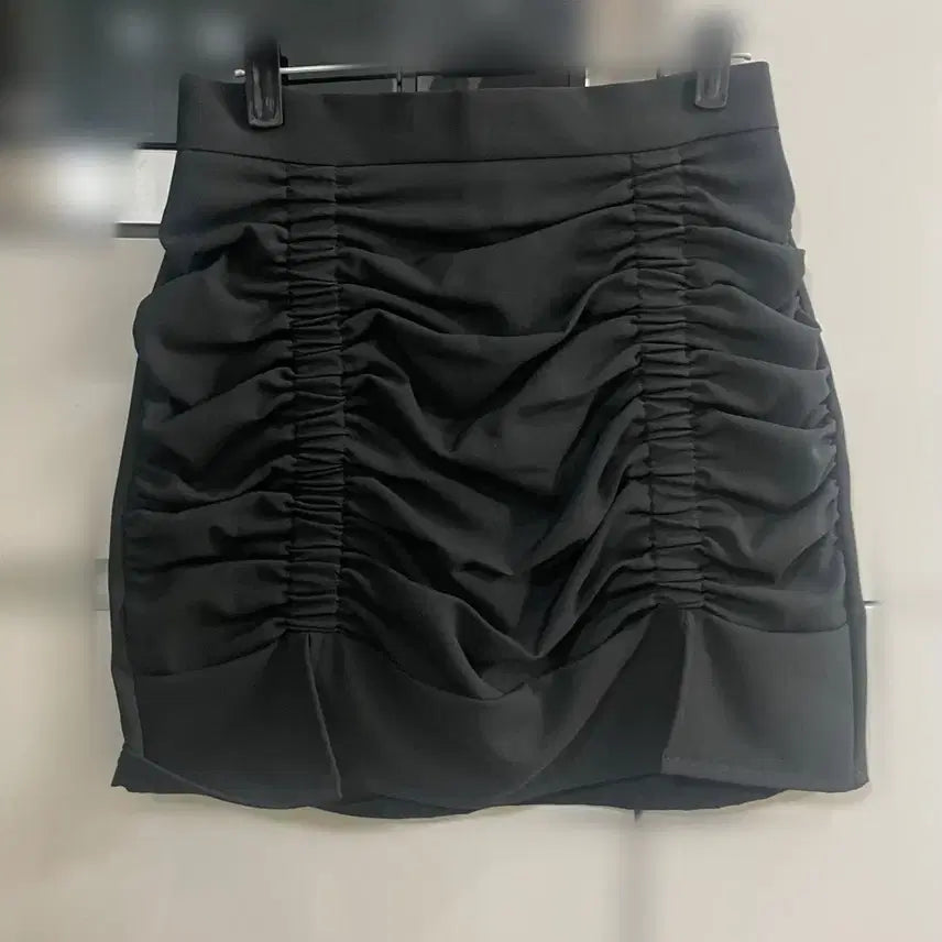 [BUNJANG] Black Shirring Mini Skirt / 블랙 셔링 미니 스커트