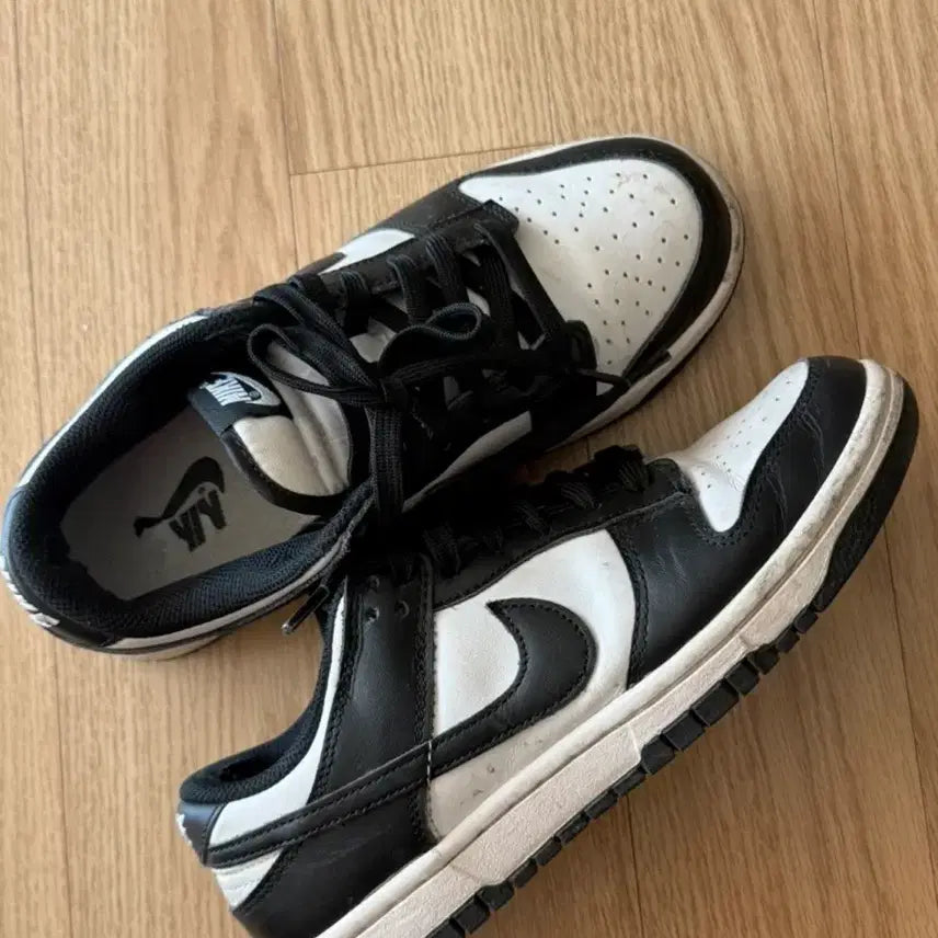 [BUNJANG] Nike Dunk Low "Orca" 240 / 나이키 덩크로우 범고래 240