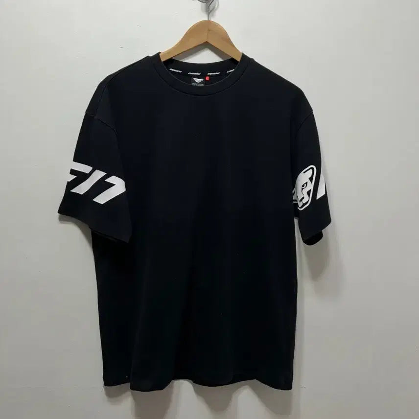 [SOLD OUT] DYNAFIT 다이나핏 블랙 반팔 티셔츠 M