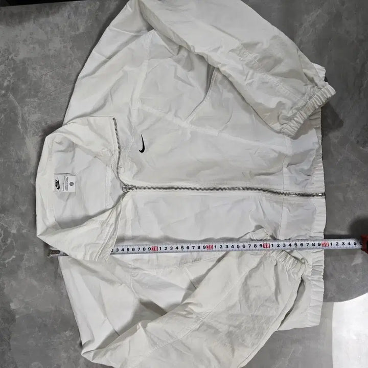 [BUNJANG] Nike White Windbreaker Jumper / 나이키 화이트 바람막이 점퍼