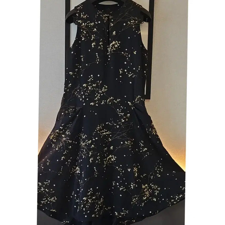 [BUNJANG] COS Floral Pattern Sleeveless Cool Dress / COS(36~38)패턴 민소매 쿨원피스