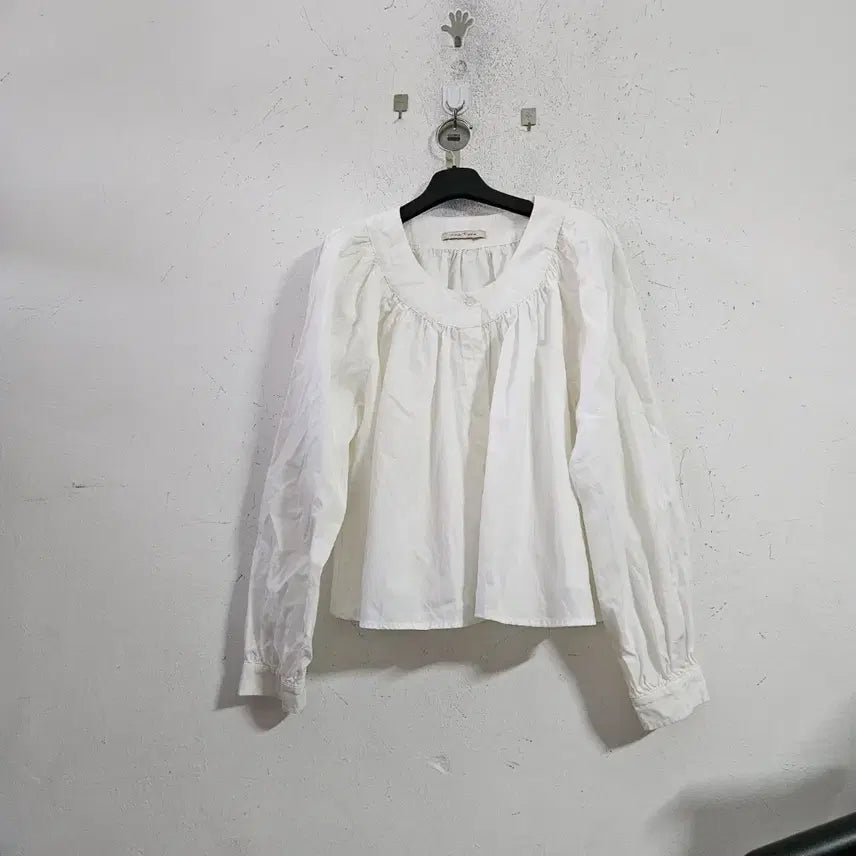 [BUNJANG] White Blouse / 화이트 블라우스