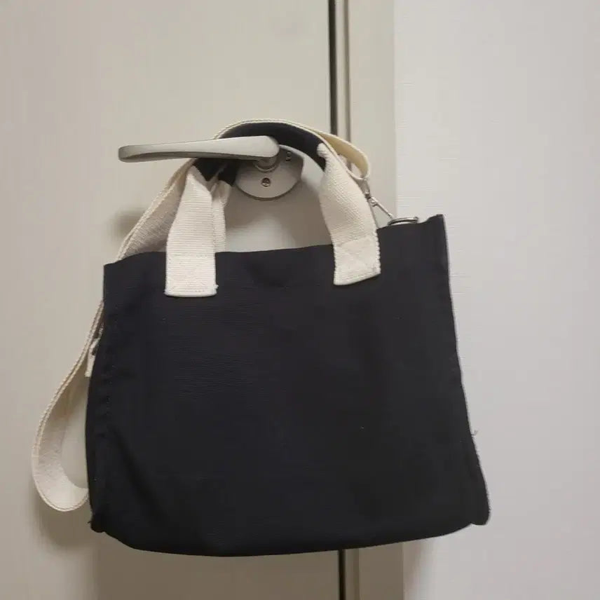 [BUNJANG] GILES &amp; BROOKS Black Canvas Tote Bag / GILESNBROOKS 블랙 캔버스 토트백