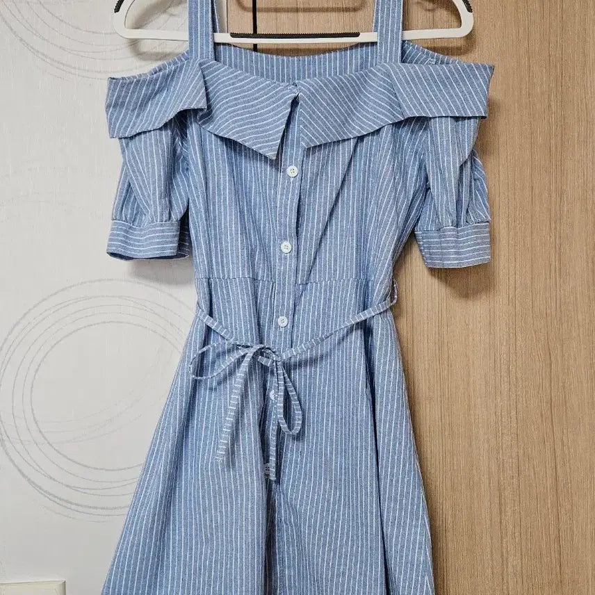 [BUNJANG] Off-Shoulder Shirt Dress / 셔츠형 오프숄더 원피스