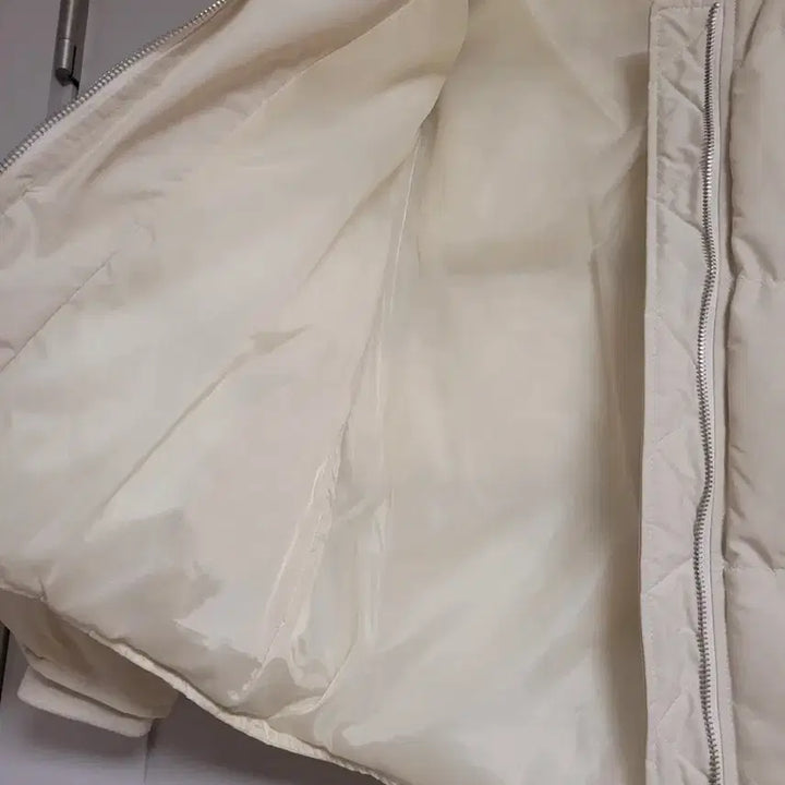 [BUNJANG] Ivory Down Padded Jacket / 아이보리 솜털 패딩