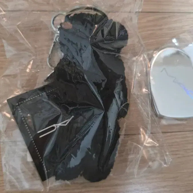 [BUNJANG] MAC Bear Keychain &amp; Heart Mirror Set / (미사용 )맥 곰돌이 키링 &amp; 하트 거울 세트