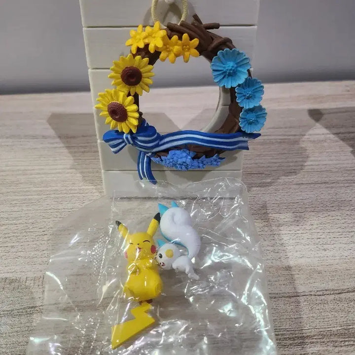 [BUNJANG] Pokemon "Gift of the Seasons" Wreath Pikachu &amp; Pachirisu Figure / 포켓몬 계절의 선물 리스 피카츄와 파치리스