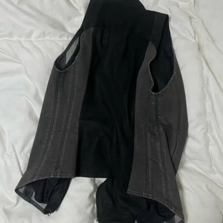 [BUNJANG] Helmut Lang Draped Lambskin Vest / 헬무트랭 드레이프 램스킨 베스트