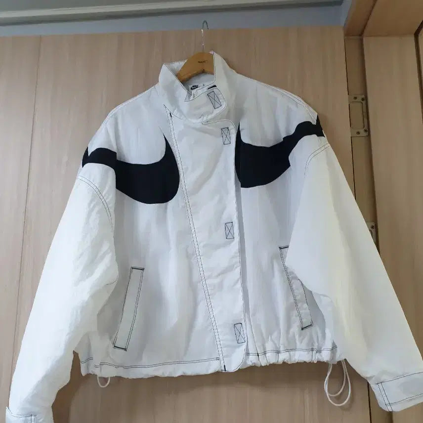 [BUNJANG] Nike Swoosh Windbreaker Jacket / 나이키 스우시 바람막이 자켓