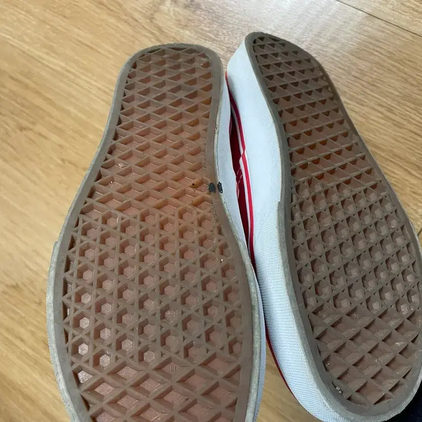 [BUNJANG] Vans Authentic (Red) Shoes Size 235 / 반스 어센틱(레드)235