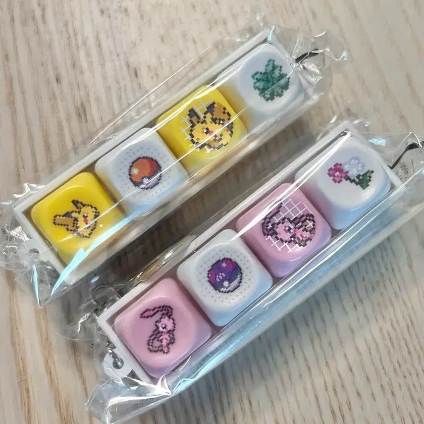 [BUNJANG] Pokemon Keycap Set (Mew, Pikachu) Sealed Bundle Set / [미개봉] 올리브영 포켓몬키캡 뮤 피카츄 일괄