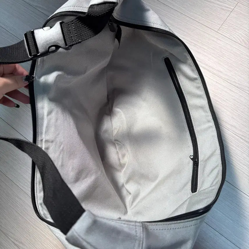 [BUNJANG] Stussy Maps Sling Bag White / 스투시 맵스 슬링백