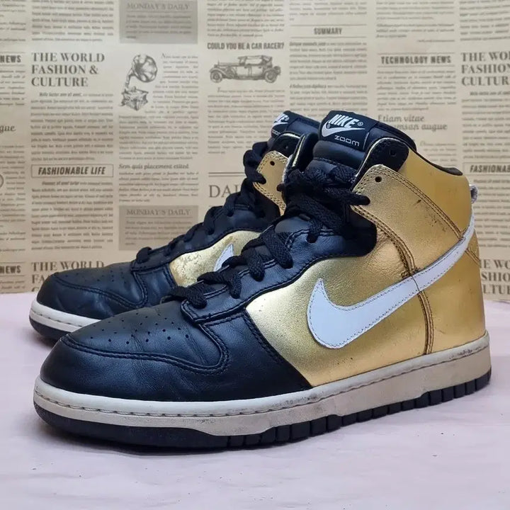 [BUNJANG] Nike Dunk High Metallic Gold Sneakers / 나이키 덩크 하이 메탈릭 골드 운동화 260