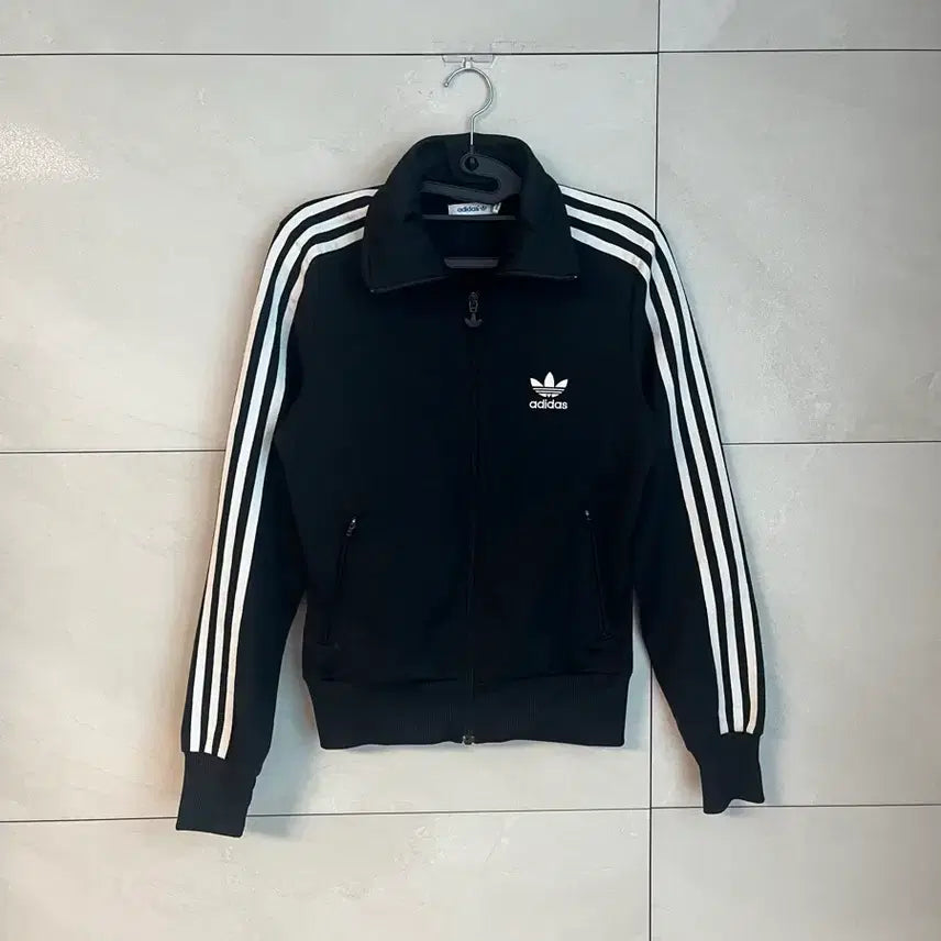 [BUNJANG] Adidas Firebird Track Jacket Black / 아디다스 딱붙핏 제니깔 파이어버드 져지 블랙 [90]