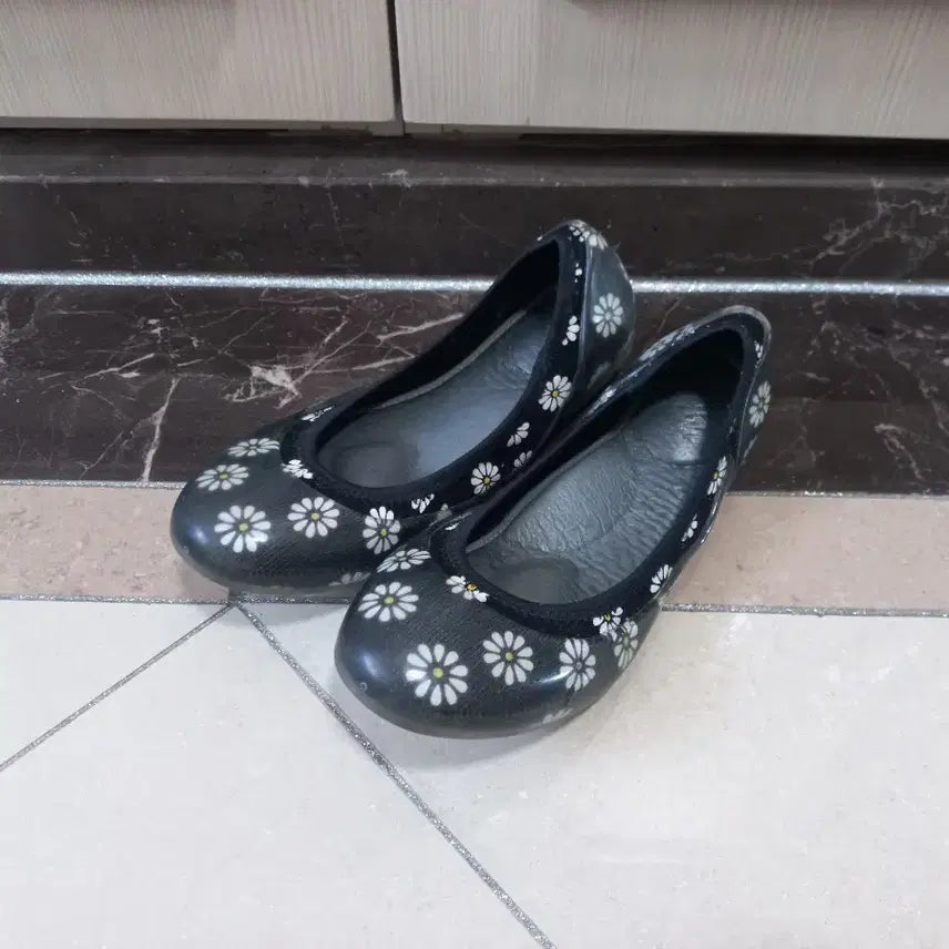 [BUNJANG] Xavier Jelly Flat Shoes Daisy Pattern / 자비에 젤리슈즈 플랫슈즈(36)