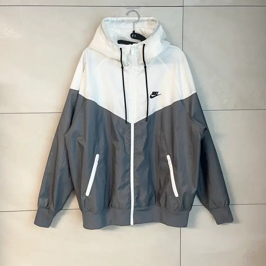 [SOLD OUT] 나이키 윈드러너 바람막이 [L]