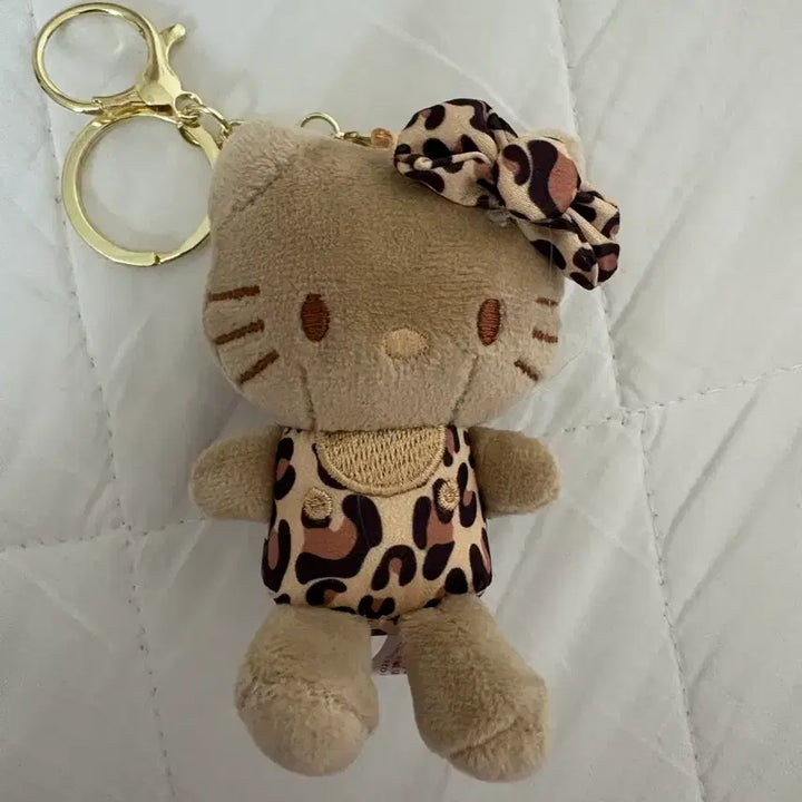 [BUNJANG] Hello Kitty Leopard Print Keyring Plush / 헬로키티 레오파드 키링 인형