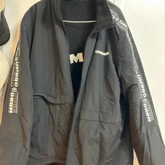 [BUNJANG] Umbro Reversible Fleece &amp; Padding Jacket / 엄브로 리버시블 양면 양털 후리스 자켓