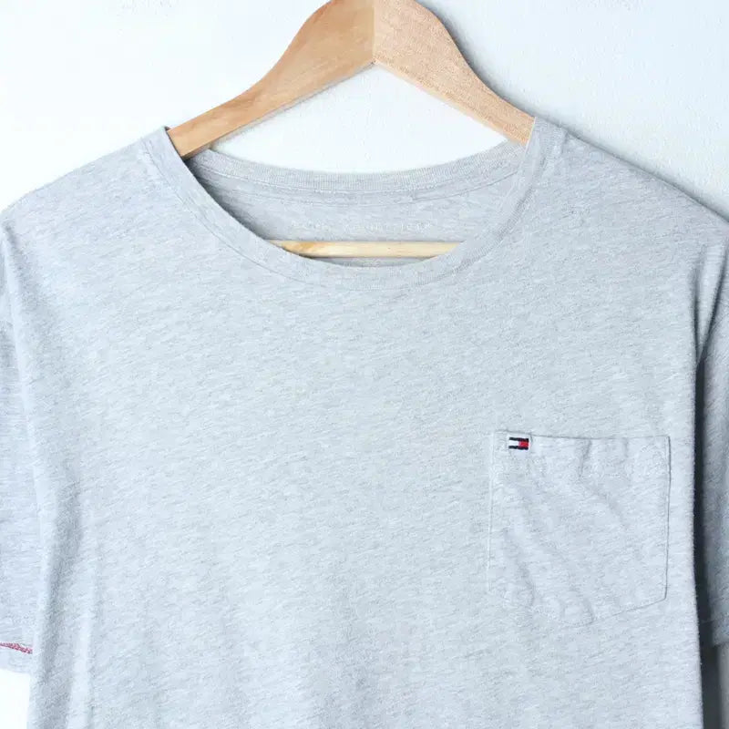 [BUNJANG] Tommy Hilfiger Pocket T-Shirt Gray / (M-L) 타미힐피거 반팔 티셔츠 사용감 포켓 그레이-7592