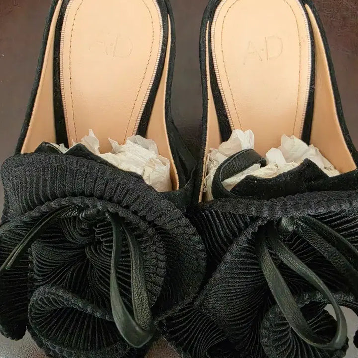 [BUNJANG] AD Black Flower Mule Slippers / AD 블랙 플라워 뮬 슬리퍼