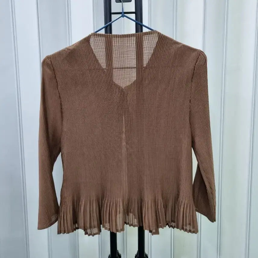 [BUNJANG] Pearl Button Cardigan - Brown / 브라운  진주 버튼 가디건