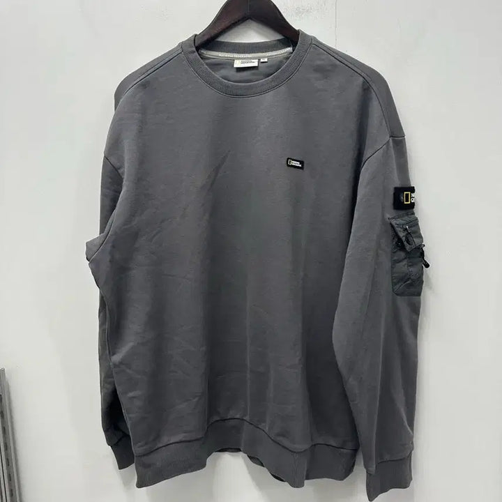 [SOLD OUT] [만원 아라비아빈티지]내셔널지오그래픽 맨투맨 105
