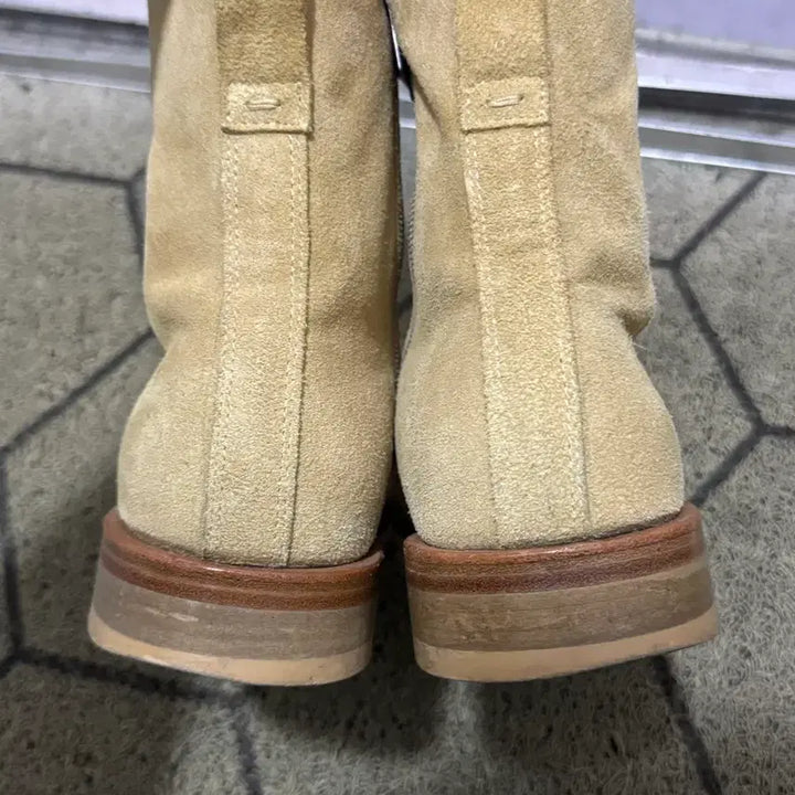 [BUNJANG] Lost Garden Aldo Beige Suede Ankle Boots / 로스트가든 알도 베이지 스웨이드 앵클 부츠