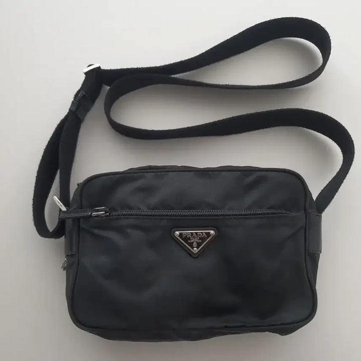 [BUNJANG] Prada Black Nylon Camera Crossbody Bag / 프라다 블랙 나일론 카메라 크로스백