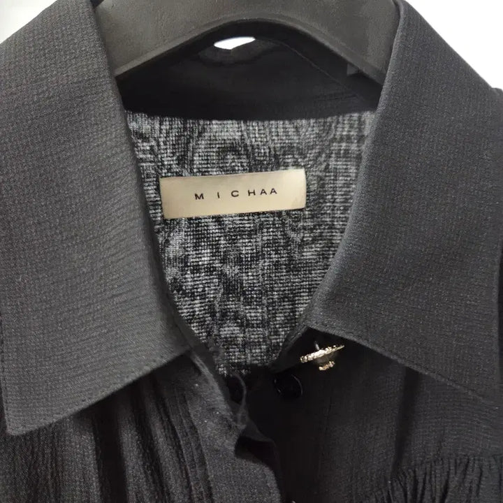 [BUNJANG] MICHAA Ruffle Sleeve Blouse / 미샤 MICHAA 러플 소매 블라우스