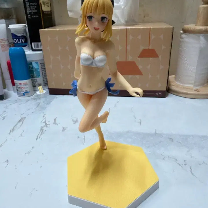 [BUNJANG] Wave Fate/stay night Saber Lily Figure / 웨이브 011 비티퀸즈 페이트 스테이 나이트 세이버 릴리 피규어