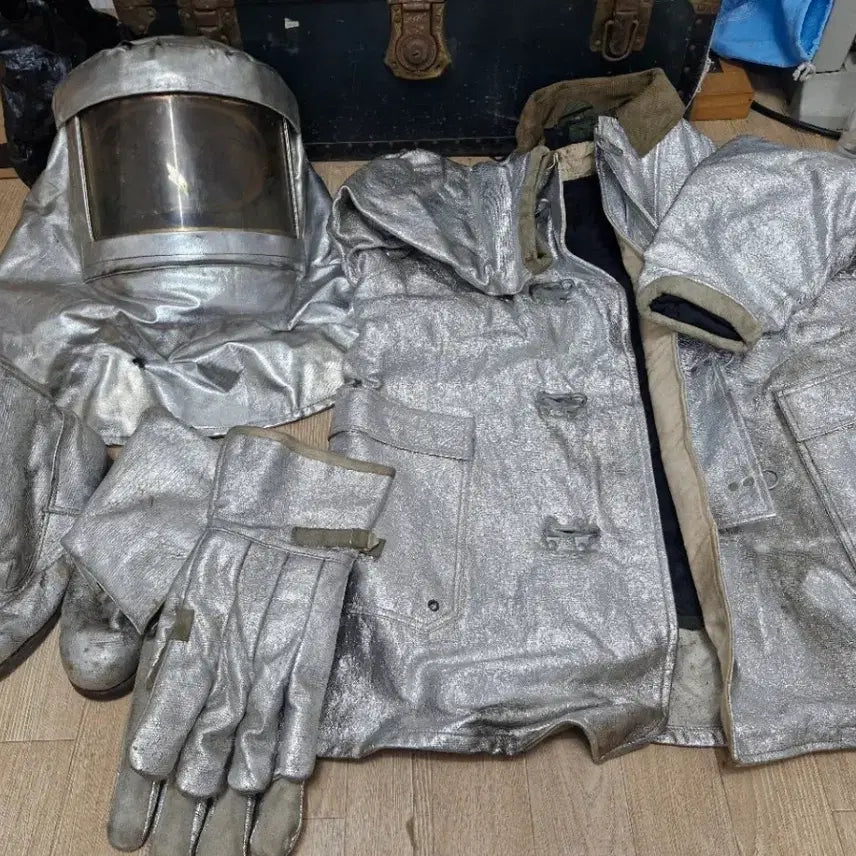 [BUNJANG] 1985 Firefighter Uniform Set / 소방대원 옷