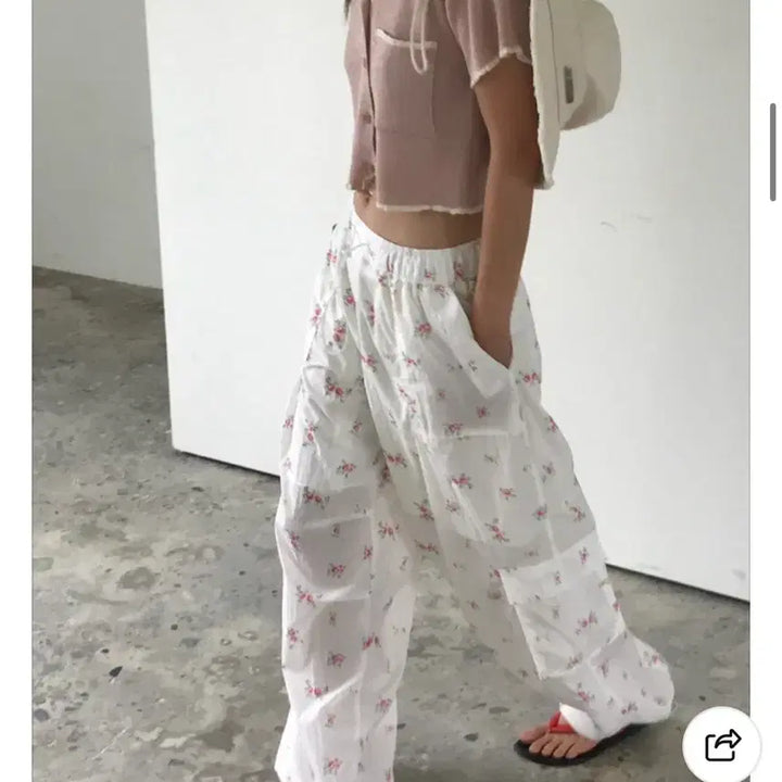 [BUNJANG] WE ARE FLOWER Cargo Pants / We are 위아 플라워 카고 팬츠