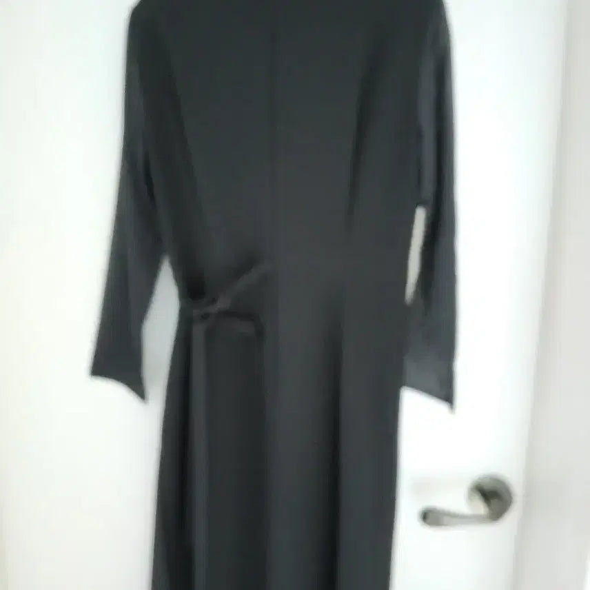 [BUNJANG] MICHAA Black Wrap Dress / 미샤 블랙 랩 원피스 91-103
