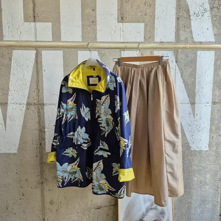 [BUNJANG] Oilily Flower Pattern Lightweight Jacket / 오일릴리 플라워 앏은 자켓