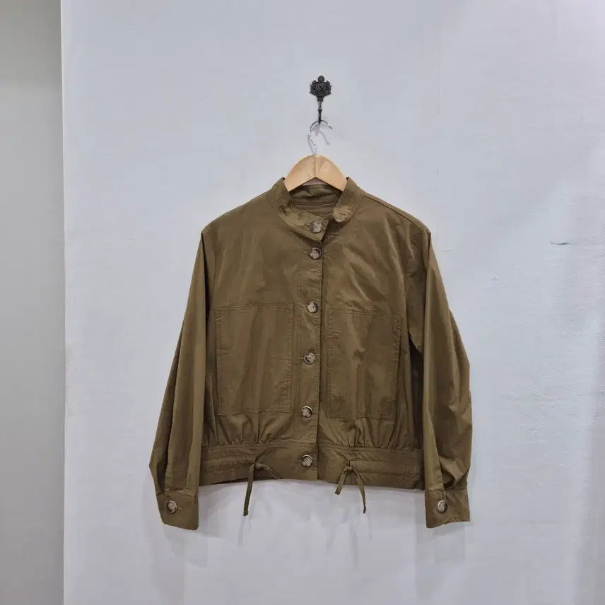 [BUNJANG] Khaki Button-Up Cropped Jacket / 카키색 버튼업 숏 간절기용 자켓
